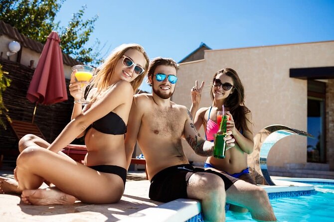 Party Bus Dayclub Crawl - The first stop near the Flamingo and Drai’s