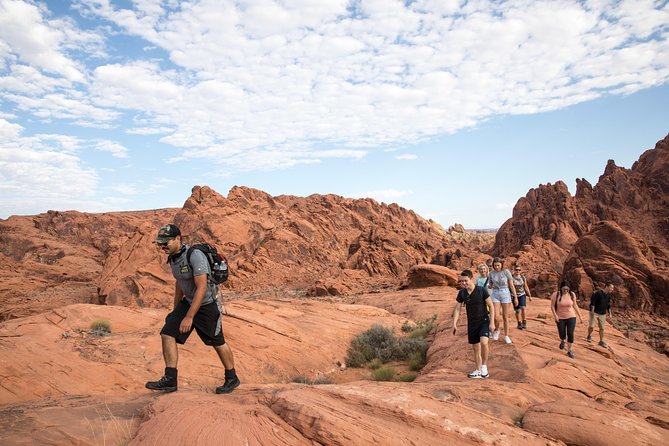 Photographer's Dream: Valley of Fire Hiking Tour - Atlatl Rock and Seven Sisters photo stops