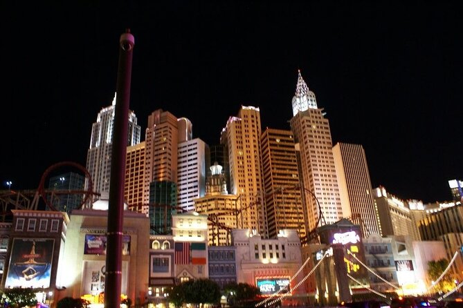 Private 2-Hour Limo Tour of Las Vegas with Champagne - Bellagio fountains: the evening’s main stop