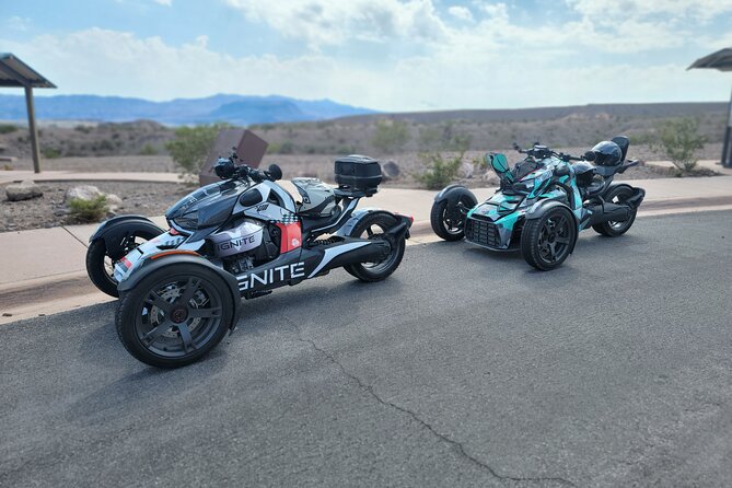 Private Guided Hoover Dam/Lake Mead Half Day Tour On A Trike - A short pause at Lake Las Vegas
