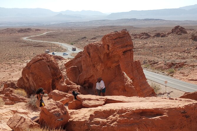 Private Hoover Dam and Valley of Fire Combo Tour with Brunch - Lakeview Overlook and the Boulder Basin