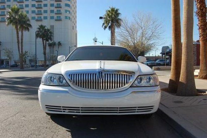 Private Las Vegas Airport to Hotel Luxury Limousine Transfer - Arriving in Las Vegas by limousine