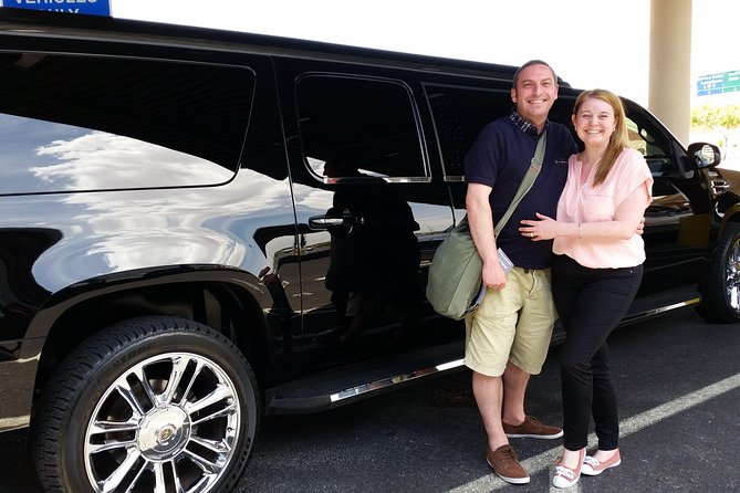 Private Las Vegas Hotel to Airport Luxury Limousine Transfer - The luxury touches that work