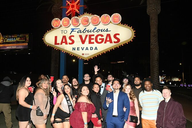 Private Party Bus Tour of the Las Vegas Strip Champagne Toast - What this Las Vegas party bus actually feels like