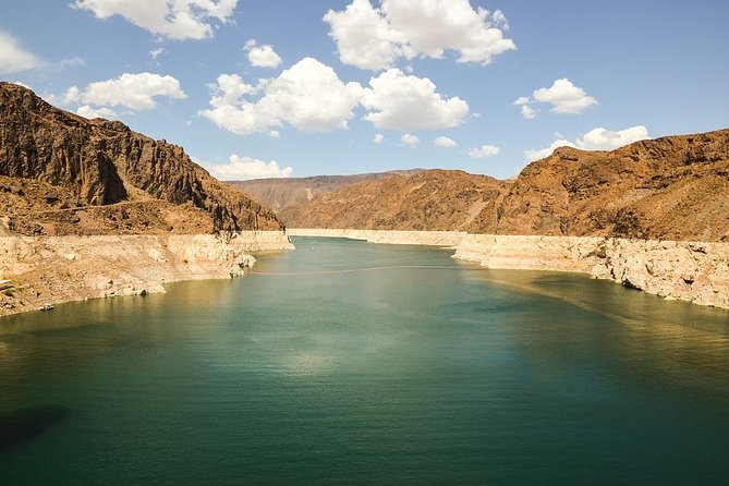 Private roundtrip from Las Vegas to Hoover Dam by SUV - 3.5 hrs - The drive to Hoover Dam