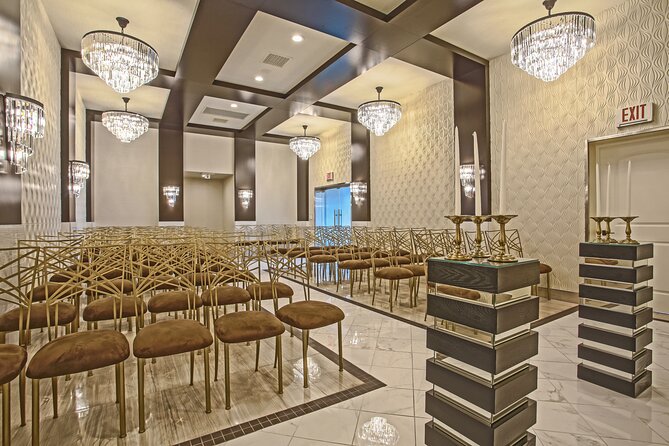 Regal Las Vegas Wedding Package - Stop 1: The Married In Las Vegas sign