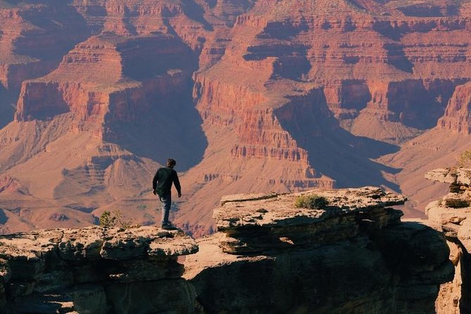Small Group Grand Canyon, Hoover Dam and 7 Magic Mountains Tour - Eagle Point and the Hualapai connection