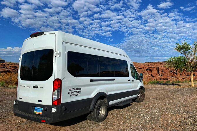 Small-Group Lower Antelope Canyon & Horseshoe Bend Tour w/ Lunch - Lake Powell adds a short but worthwhile stop
