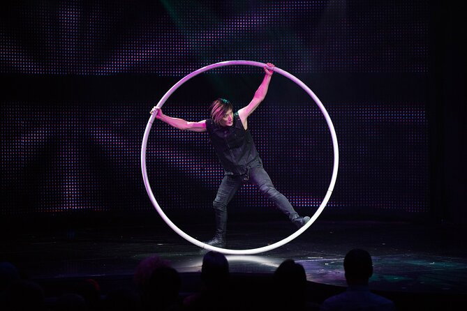 V - The Ultimate Variety Show at Planet Hollywood Resort and Casino - Why the small theater can work in your favor