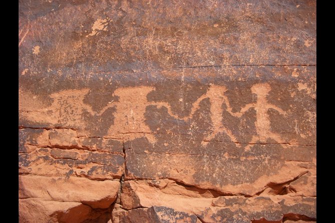 Valley of Fire State Park Day Tour from Las Vegas - What the drive and pickup are really like