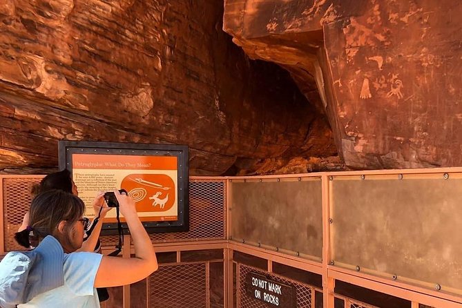 Valley of Fire Tour - Why Valley of Fire is worth leaving Las Vegas for