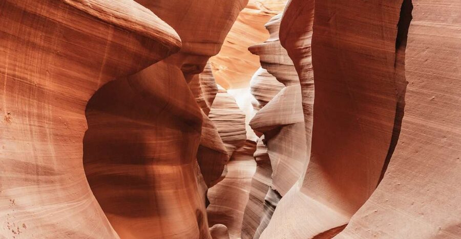 Vegas: Antelope Canyon & Horseshoe Bend Tour at Golden Hour - Lower Antelope Canyon and the Navajo guide