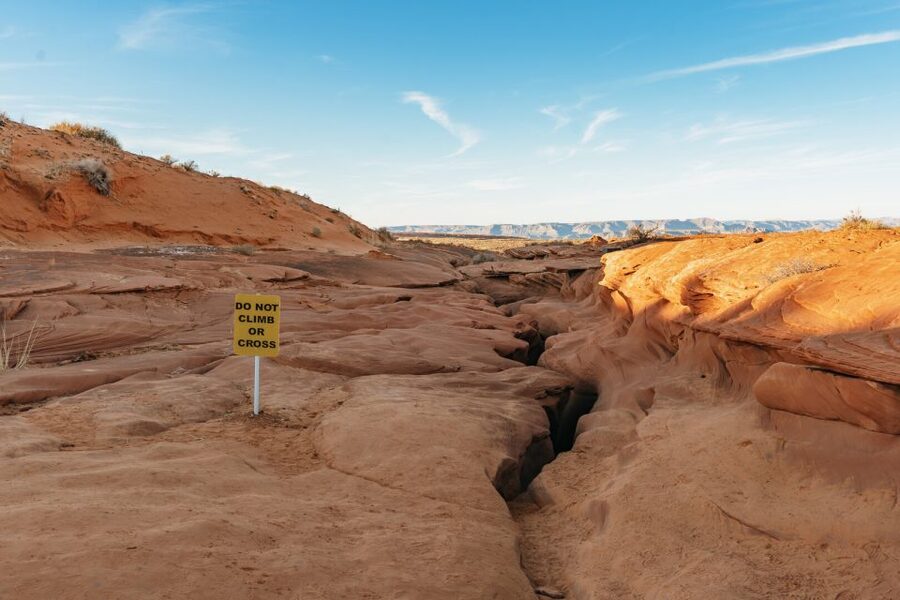 Vegas: Antelope Canyon & Horseshoe Bend Tour at Golden Hour - Lunch, Glen Canyon Dam, and the final ride