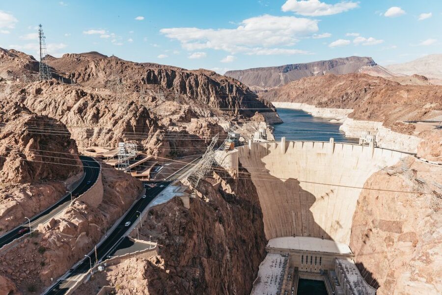 Vegas: Grand Canyon, Hoover Dam, Skywalk Option, & Two Meals - The comedy guide style and the long ride home