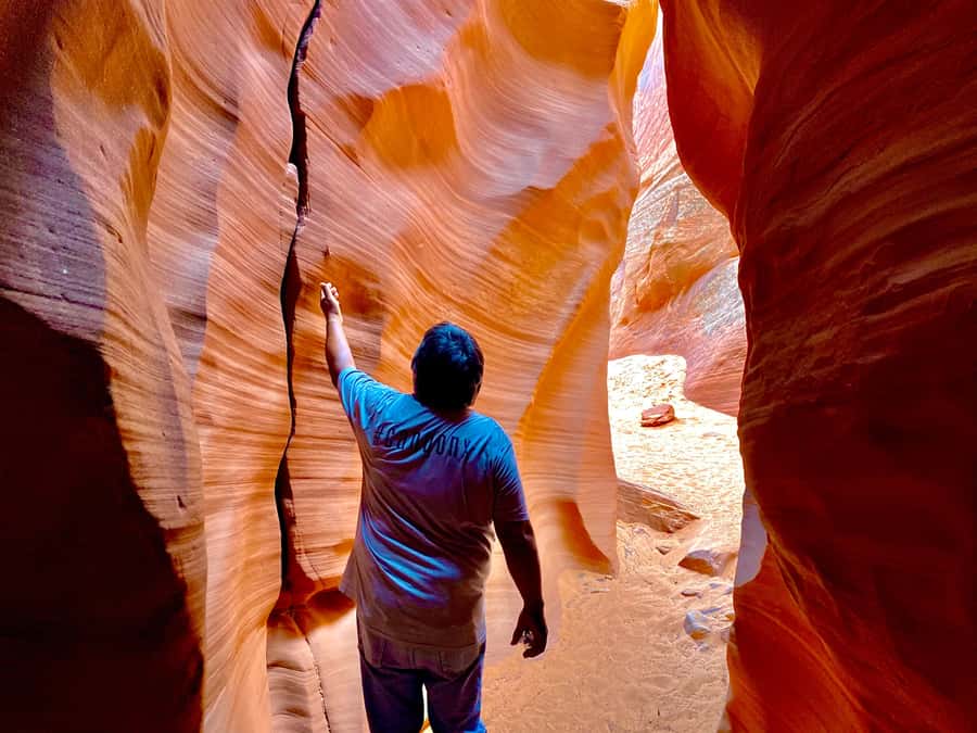Vegas: Lower Antelope Canyon, Horseshoe Bend, Lunch and WiFi - Horseshoe Bend and the 1.5-mile walk
