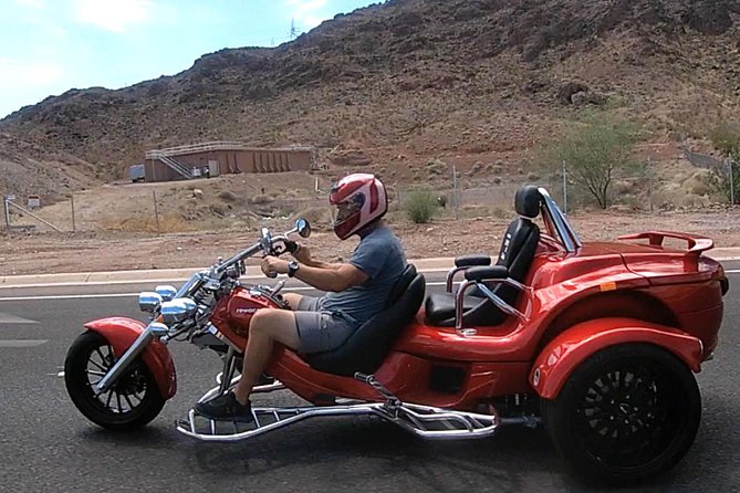 Vegas Strip and Red Rock Canyon Guided Trike or Slingshot Tour - Red Rock scenery, with an important limitation